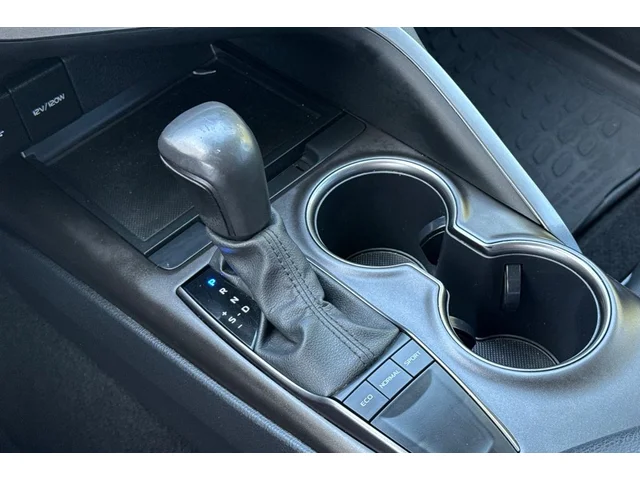 Pre-Owned TOYOTA Camry at Anderson Honda in Palo Alto