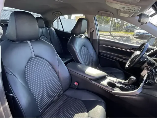 SEMINUEVOS TOYOTA Camry a Estados en autogozo
