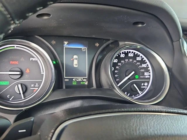 SEMINUEVOS TOYOTA Camry Hybrid a Estados en autogozo