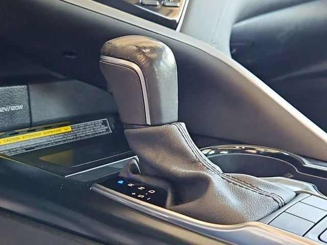 SEMINUEVOS TOYOTA Camry Hybrid a Estados en autogozo