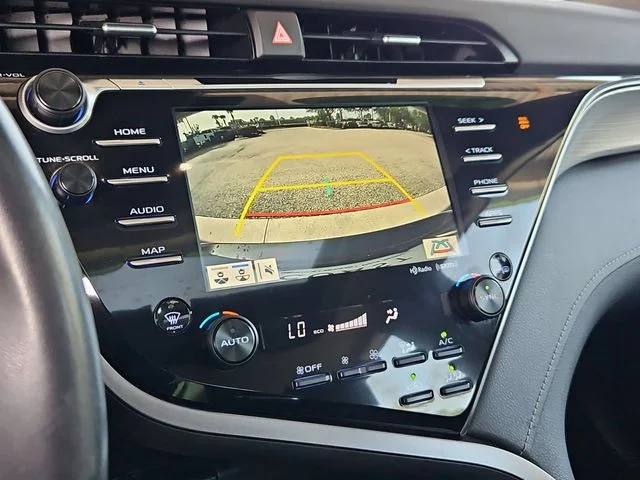SEMINUEVOS TOYOTA Camry Hybrid a Estados en autogozo