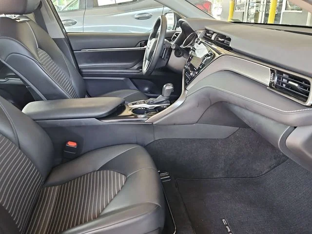 SEMINUEVOS TOYOTA Camry Hybrid a Estados en autogozo