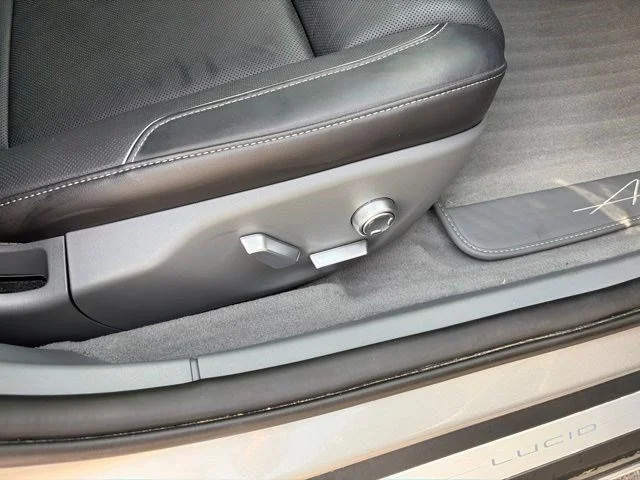 SEMINUEVOS LUCID Air a Estados en autogozo