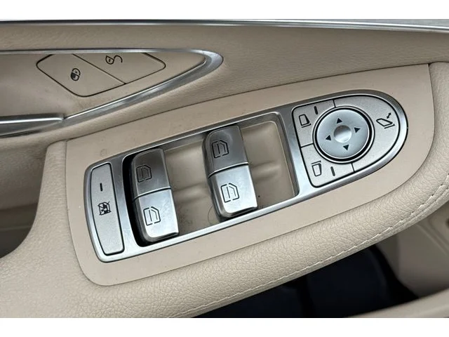 SEMINUEVOS MERCEDES-BENZ C-Class at ELK GROVE in Elk Grove Buick GMC