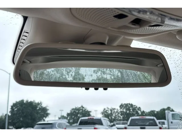 SEMINUEVOS MERCEDES-BENZ C-Class at ELK GROVE in Elk Grove Buick GMC