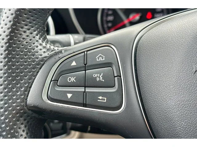 SEMINUEVOS MERCEDES-BENZ C-Class at ELK GROVE in Elk Grove Buick GMC