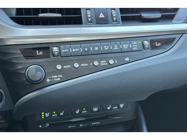 Pre-Owned LEXUS ES at Anderson Honda in Palo Alto