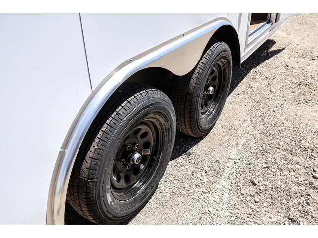 Nuevos CROSS TRAILERS 816TA à Estados chez autogozo
