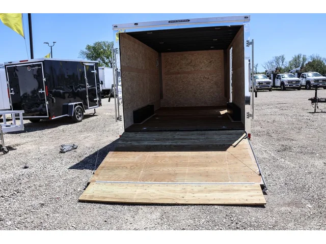 Nuevos CROSS TRAILERS 816TA à Estados chez autogozo