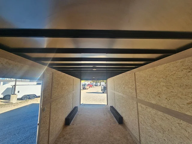Nuevos CROSS TRAILERS 824TA à Estados chez autogozo
