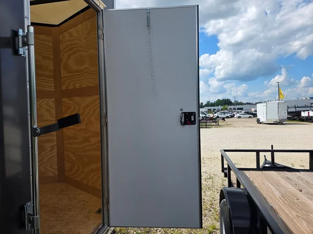 Nuevos CROSS TRAILERS CBT714 à Estados chez autogozo