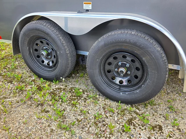 Nuevos CROSS TRAILERS CBT714 à Estados chez autogozo