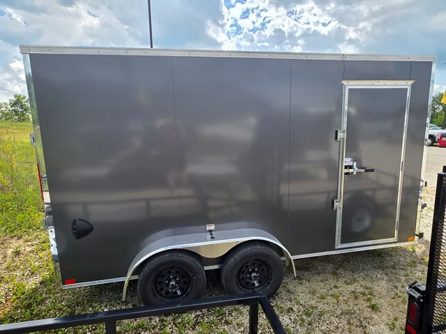 Nuevos CROSS TRAILERS CBT714 à Estados chez autogozo