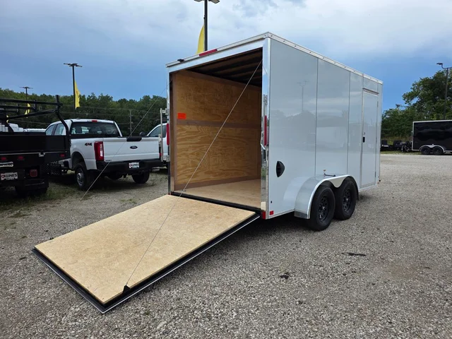 Nuevos CROSS TRAILERS 7X14TA à Estados chez autogozo