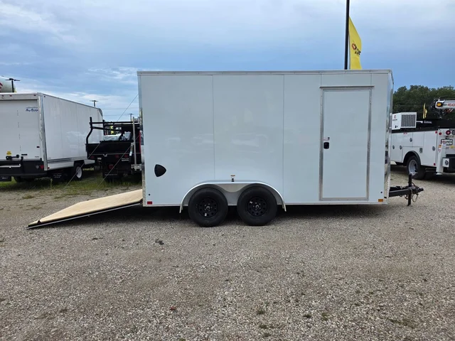 Nuevos CROSS TRAILERS 7X14TA à Estados chez autogozo