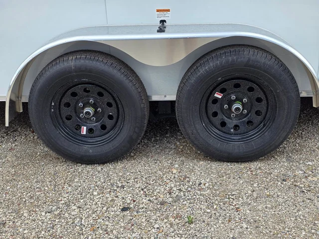 Nuevos CROSS TRAILERS 7X14TA à Estados chez autogozo