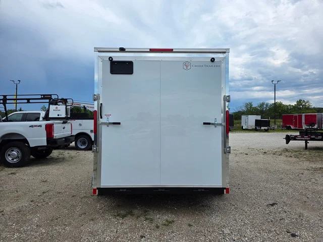 Nuevos CROSS TRAILERS 7X14TA à Estados chez autogozo