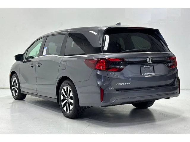 2026 Honda Odyssey EX-L - Photo 6