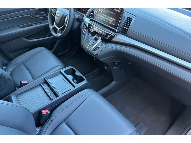2026 Honda Odyssey EX-L - Photo 17