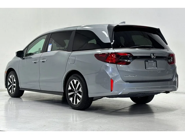 2026 Honda Odyssey EX-L - Photo 6