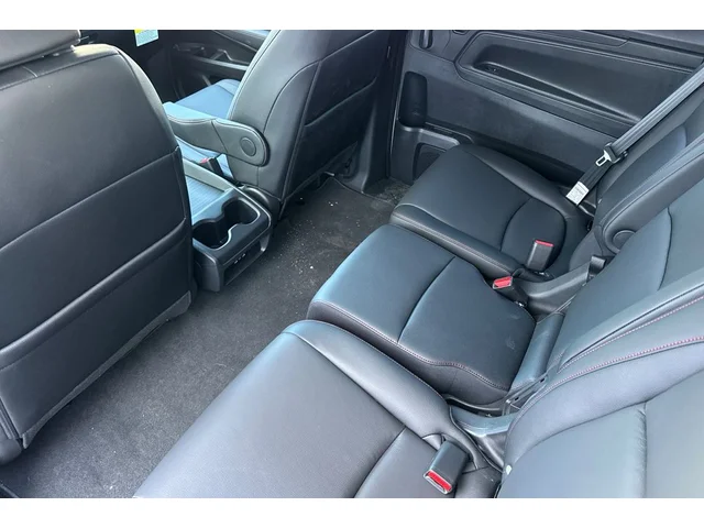 2026 Honda Odyssey Sport L - Photo 12