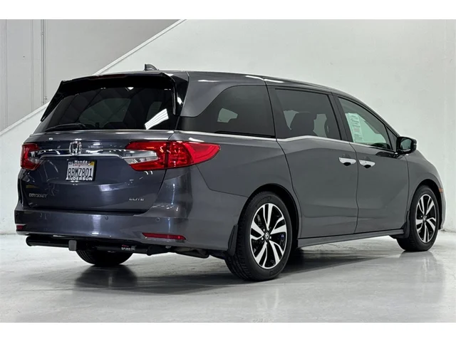 2018 Honda Odyssey Elite photo 4