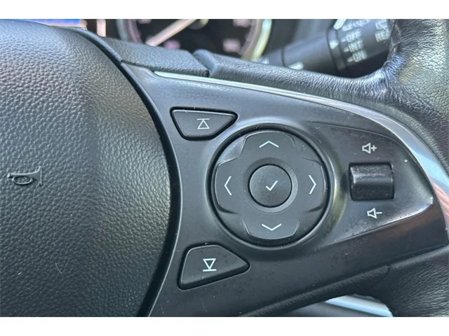 SEMINUEVOS BUICK Enclave at ELK GROVE in Elk Grove Buick GMC