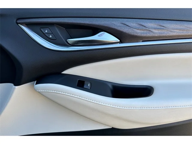 SEMINUEVOS BUICK Enclave at ELK GROVE in Elk Grove Buick GMC