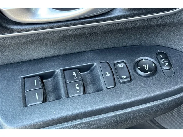 SEMINUEVOS HONDA CR-V at ELK GROVE in Elk Grove Buick GMC