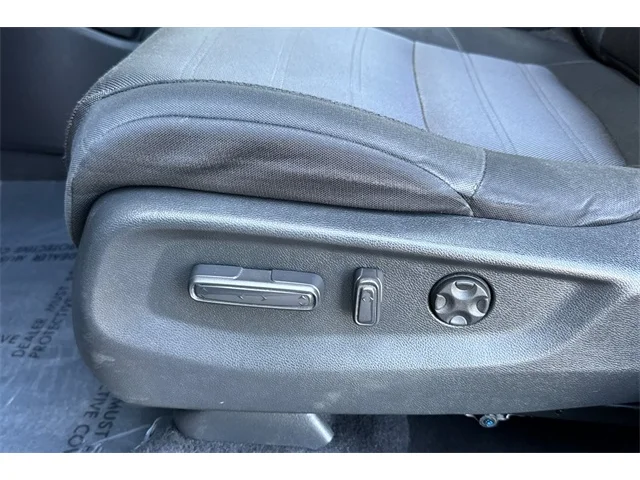 SEMINUEVOS HONDA CR-V at ELK GROVE in Elk Grove Buick GMC