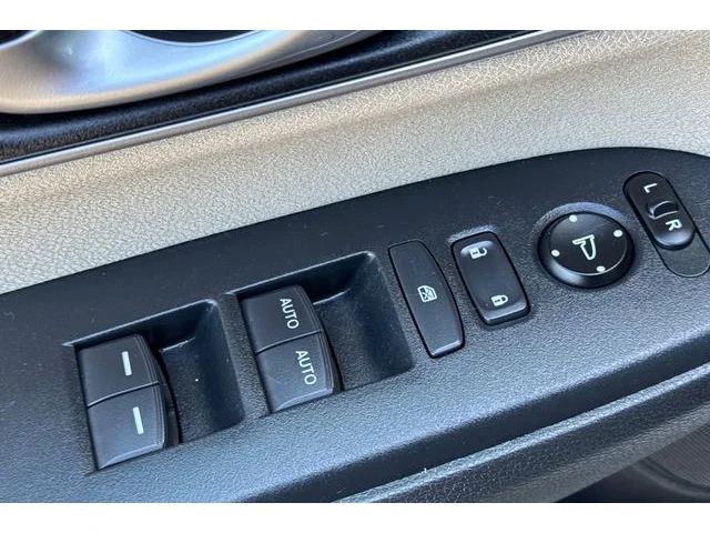 SEMINUEVOS HONDA CR-V at ELK GROVE in Elk Grove Buick GMC
