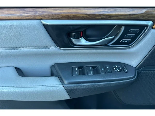 SEMINUEVOS HONDA CR-V at ELK GROVE in Elk Grove Buick GMC