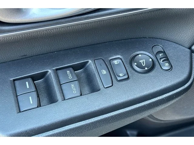 SEMINUEVOS HONDA CR-V at ELK GROVE in Elk Grove Buick GMC