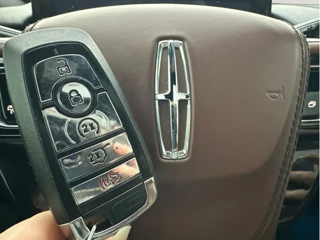 SEMINUEVOS LINCOLN Aviator a Estados en autogozo