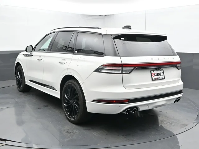 SEMINUEVOS LINCOLN Aviator a Estados en autogozo