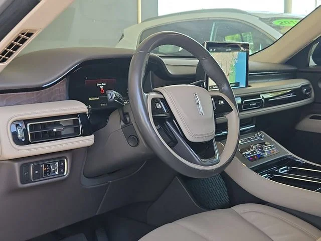 SEMINUEVOS LINCOLN Aviator a Estados en autogozo