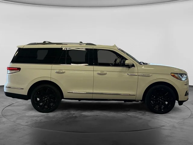 SEMINUEVOS LINCOLN Navigator a Estados en autogozo