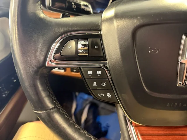 SEMINUEVOS LINCOLN Navigator a Estados en autogozo