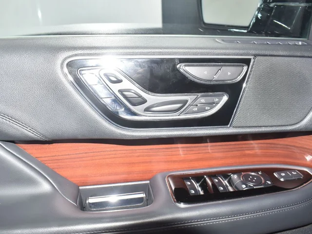 SEMINUEVOS LINCOLN Navigator a Estados en autogozo