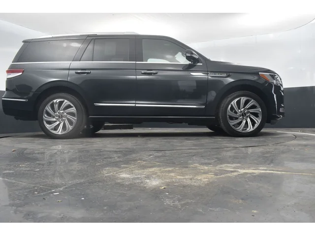 SEMINUEVOS LINCOLN Navigator a Estados en autogozo