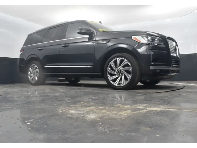 SEMINUEVOS LINCOLN Navigator a Estados en autogozo