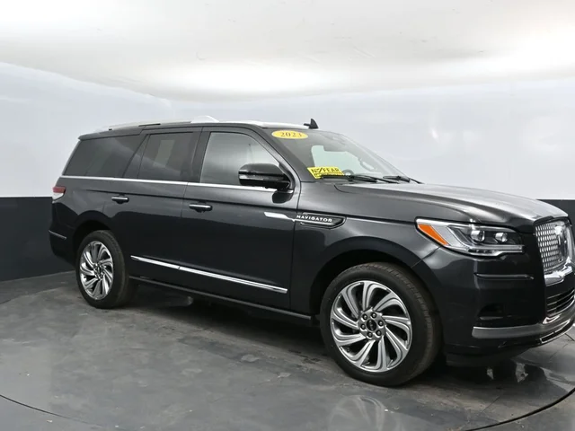 SEMINUEVOS LINCOLN Navigator a Estados en autogozo