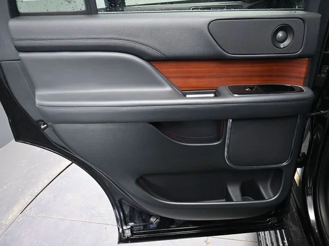 SEMINUEVOS LINCOLN Navigator a Estados en autogozo