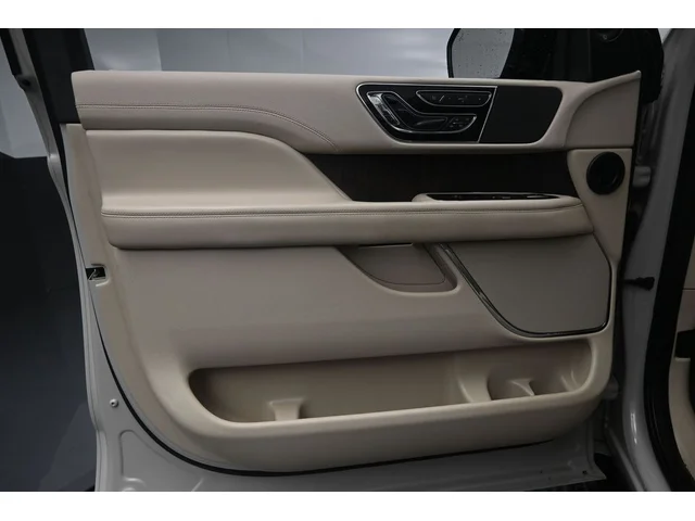 SEMINUEVOS LINCOLN Navigator a Estados en autogozo