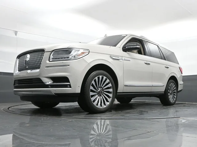 SEMINUEVOS LINCOLN Navigator a Estados en autogozo