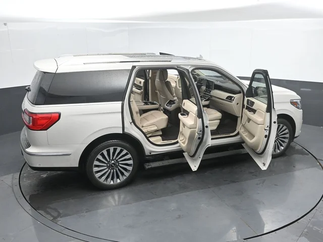 SEMINUEVOS LINCOLN Navigator a Estados en autogozo