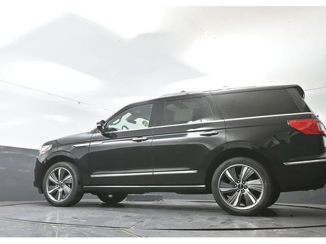 SEMINUEVOS LINCOLN Navigator a Estados en autogozo
