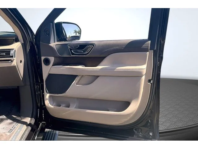 SEMINUEVOS LINCOLN Navigator a Estados en autogozo