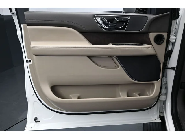 SEMINUEVOS LINCOLN Navigator a Estados en autogozo