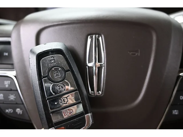 SEMINUEVOS LINCOLN Navigator a Estados en autogozo